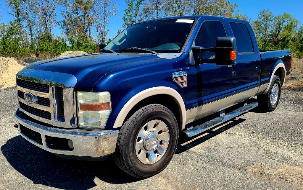 2010 Ford F-250 Super Duty Lariat's photo